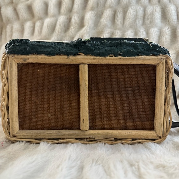 Vintage Wicker Handbag - Picture 15 of 16